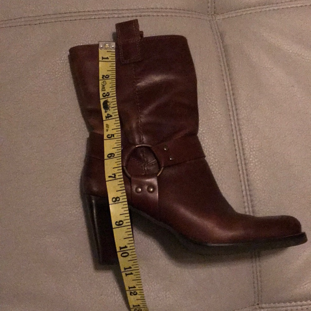 Mia Boots 👢 - Picture 7 of 7